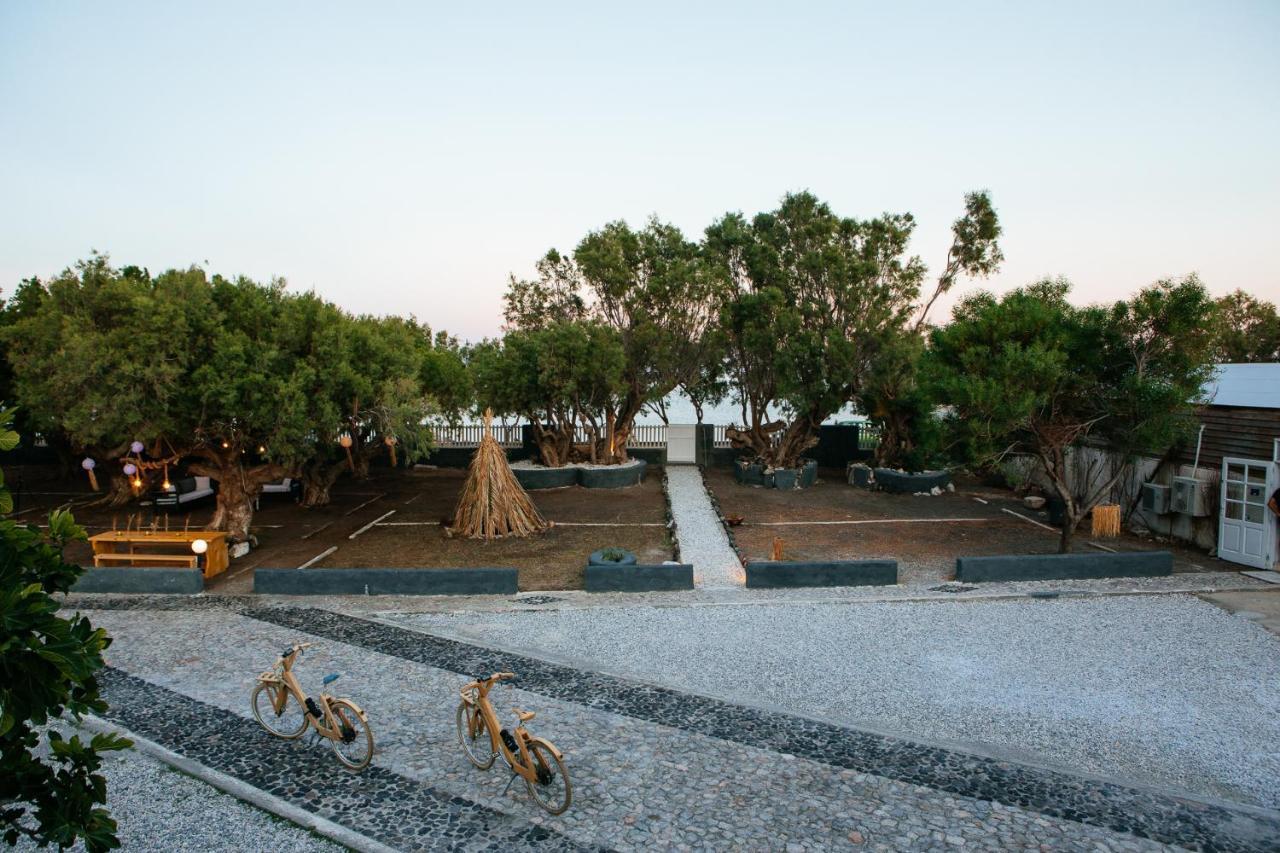 Exi Sea Side Suites Perissa  Exterior photo