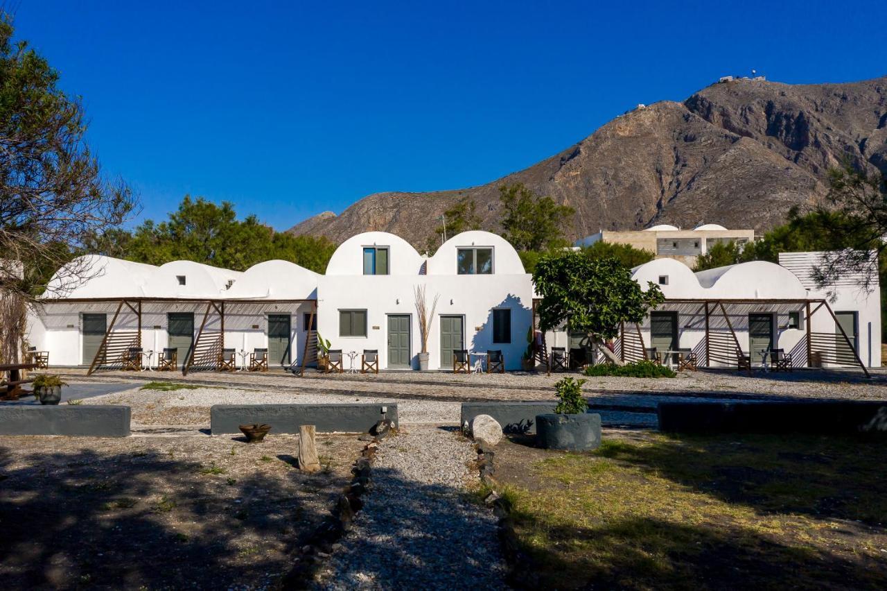 Exi Sea Side Suites Perissa  Exterior photo